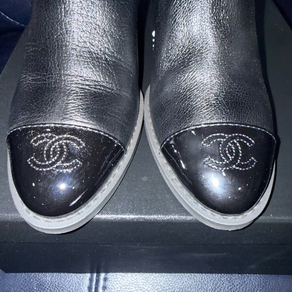 CHANEL Short Boot - Picture 6 of 10